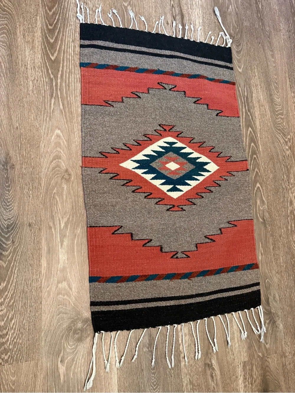 Navajo Design Tribal wool Rug,22.5x37.5 inches brand new in excellent condition